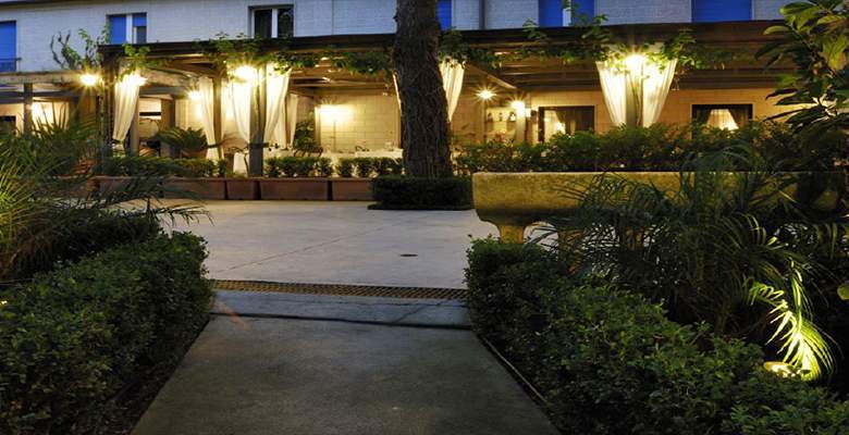 Hotel Villa Giusy Кастелланета-Марина Экстерьер фото
